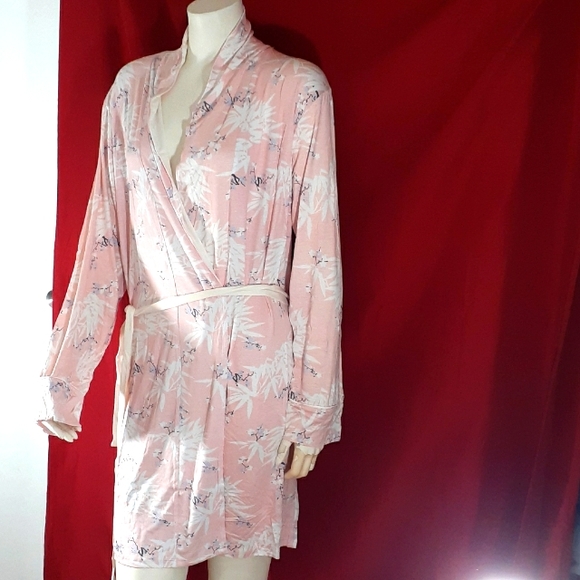 vince camuto robe